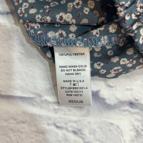 Blue Blush Los Angeles Blue Floral Patterned Women's Shorts. Size Small. Scandi - Picture 6 of 6